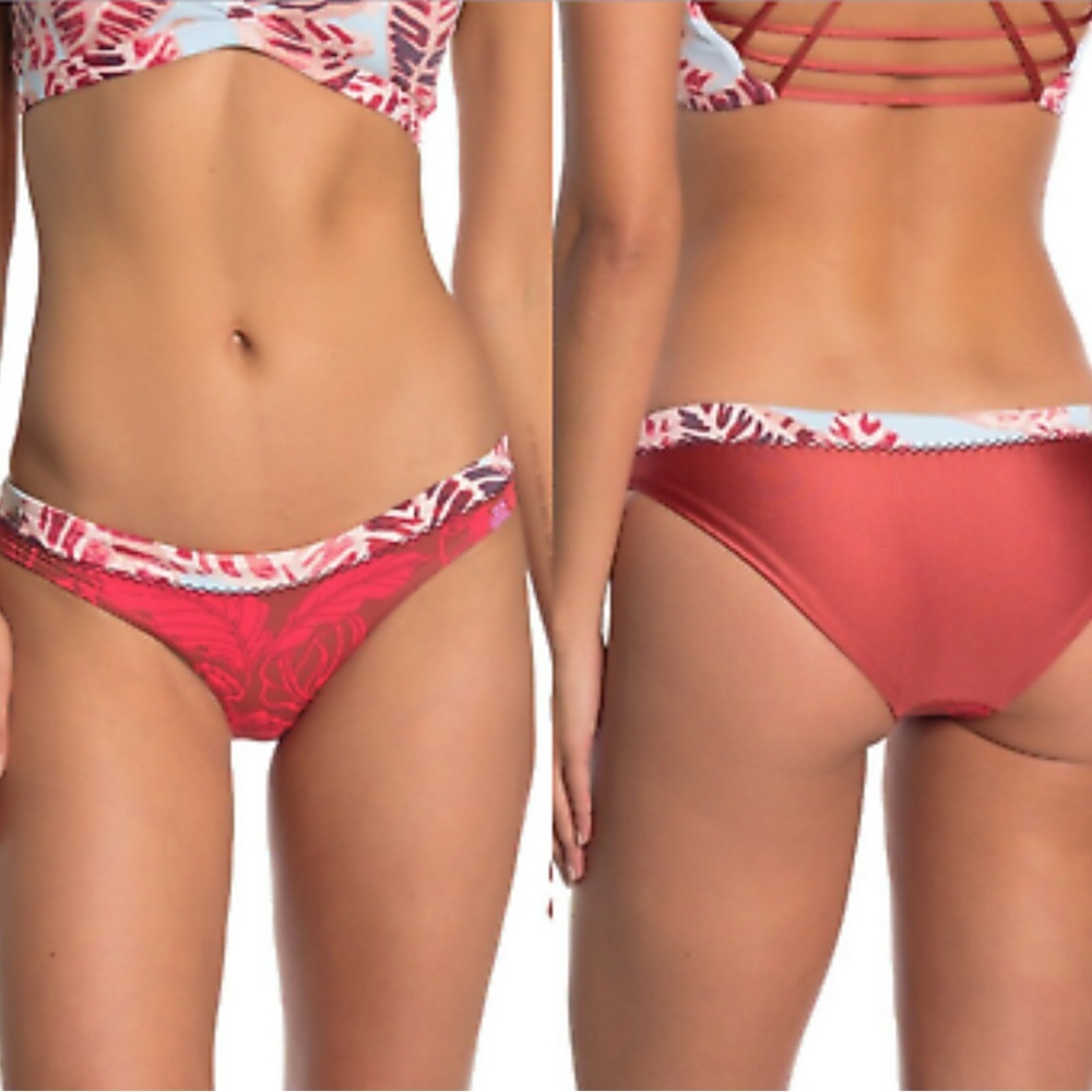 Carioca Valley Signature Cut Bikini Bottom